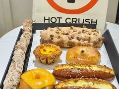 -HOT CRUSH趁热集合·现烤面包(上海环球港店)