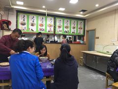 -秦君宝手擀菠菜面(金花路店)