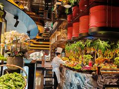 -雍容荟帝王蟹活龙虾展台自助(IFS黑金店)