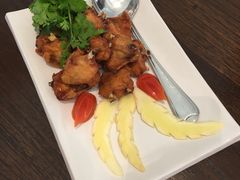 -Chom Cafe and Restaurant