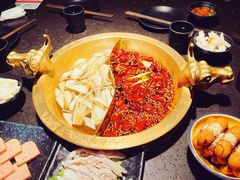 特色鸳鸯锅-锅说大脸毛肚重庆老火锅(佐阾店)