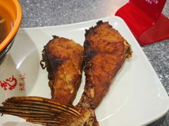 爆鱼浇-大龙汤包