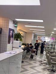 -米娜护肤造型