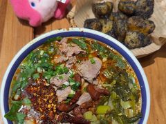 -云阿蛮云南生烫牛肉米线(奉贤路店)