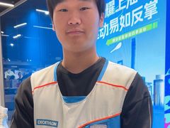 -迪卡侬(环球港店)