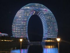 -湖州太湖旅游度假区-月亮广场