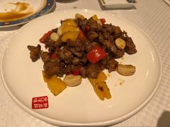 秘蒜爆牛肉-卫鼎轩·曹公馆(鼓楼店)