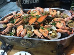 -老东镇啤酒屋海鲜加工·蒸汽海鲜·海鲜烧烤(台东店)