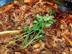 -鸿顺老铁锅美蛙鱼府(解放碑店)