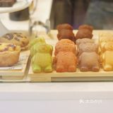 香港｜街巷里的纯白简约风咖啡店☕️