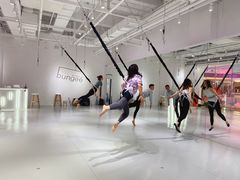 -Jumphai室内蹦极运动