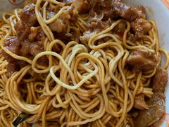 酱爆辣肉丁葱油面-陈家生煎(世茂双子塔店)