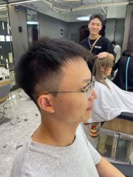 -藤野造型烫发染发