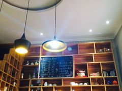 -Rabbit Cafe私房西餐甜点咖啡(栖霞路店)