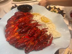 -肥肥虾庄·金牌油焖大虾(沙湖店)