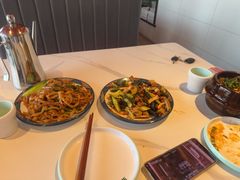 -亚伟瓦罐面美食城(淇县总店)