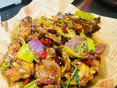 -依呀呀ktv烧烤小串(中山西路店)