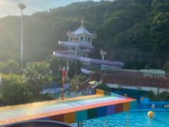 -平湖九龙山乐满地水上乐园