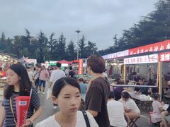 -大学城夜市