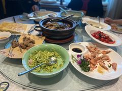-海派美食·家宴海鲜青岛菜·石锅鲽鱼头(东方城店)