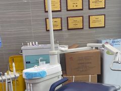 -上海仁爱医院口腔科 · 种植