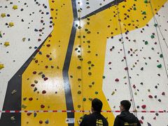 -问山MountQuest攀岩馆