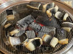 -围炉肉舍丹东海鲜烤肉·烤活鳗(步行街店)