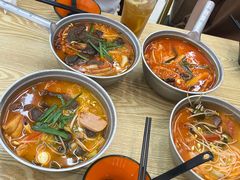 -汤小云火锅米线(钻汇广场店)