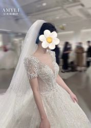 -艾米丽婚纱礼服