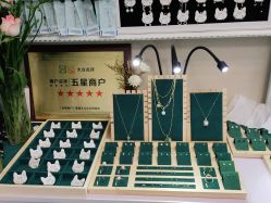 -AI艾耳·专业手工耳洞·穿孔美学馆