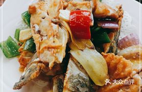 Pan-fried and Steamed Fish Head
