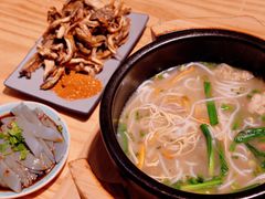 -勺子米线·云南传统小吃市集(四方街店)
