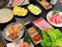 -炙忧烤肉屋(中国铁建广场店)