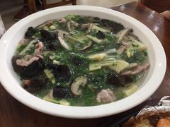-侬佳蒸菜馆(听潮店)