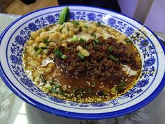 -渝之汇牛肉豌杂面