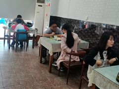 -芳芳餐厅(白沙路店)