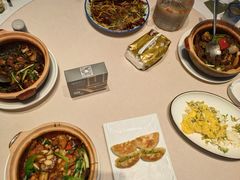 -八府香鸭·啫啫煲(华山路店)