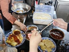 -茅老太臭豆腐
