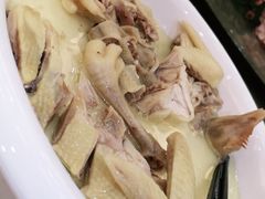 -东豪园林海鲜酒家(南港路辅路店)