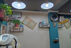 -卡木里发型工作室