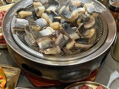 -围炉肉舍•炭烤活鳗•丹东海鲜烤肉(步行街店)