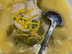 酸菜鱼片汤-避风塘(宝山万达店)