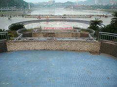 -中国宜宾·长江地标广场