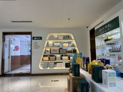 -华颜美口腔矫正·种植牙