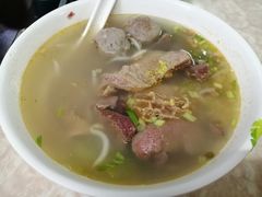 牛丸牛杂汤-华威达牛庄(黄埔大道西店)