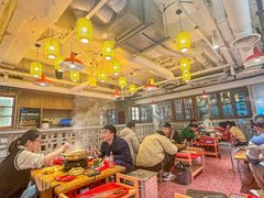 -钢管厂五区小郡肝串串香火锅(人民广场店)