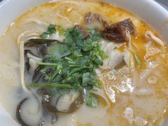 -郑享吃烧烤烩面(红专路店)