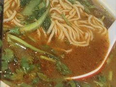 -牛吃草牛杂面(天一店)