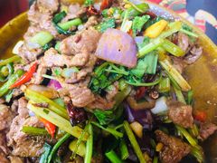 爆炒小黄牛-苗湘食府(十年店)