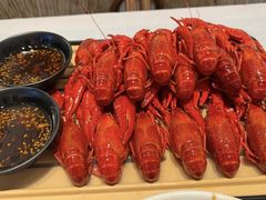 -肥肥虾庄·金牌油焖大虾(汉口城市广场店)